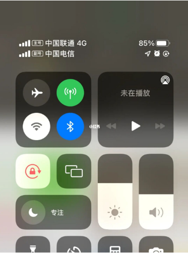 微山苹果手机维修分享iPhone双卡信号解决办法 